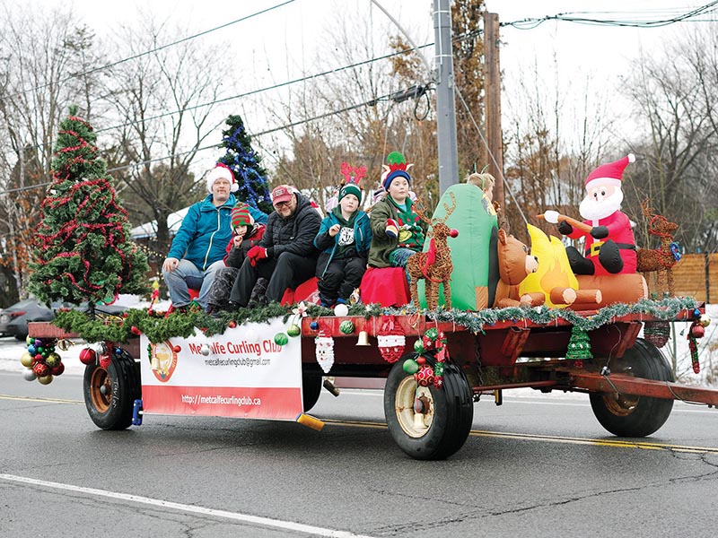 The Christmas spirit arrives in Metcalfe with the Santa Claus Parade