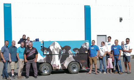 South Dundas Cowboni unveiled just in time for skating season