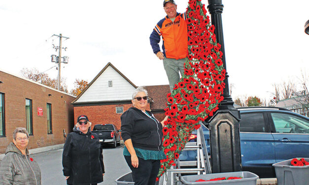 North Dundas commemorates their service